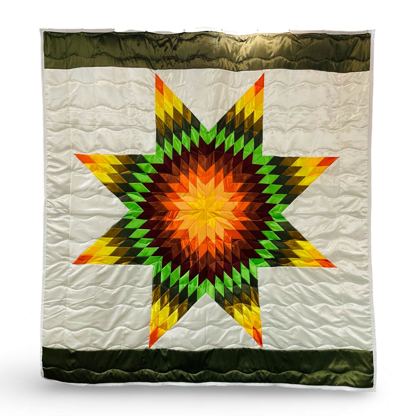 KIC Sparkle White Satin Star Quilt