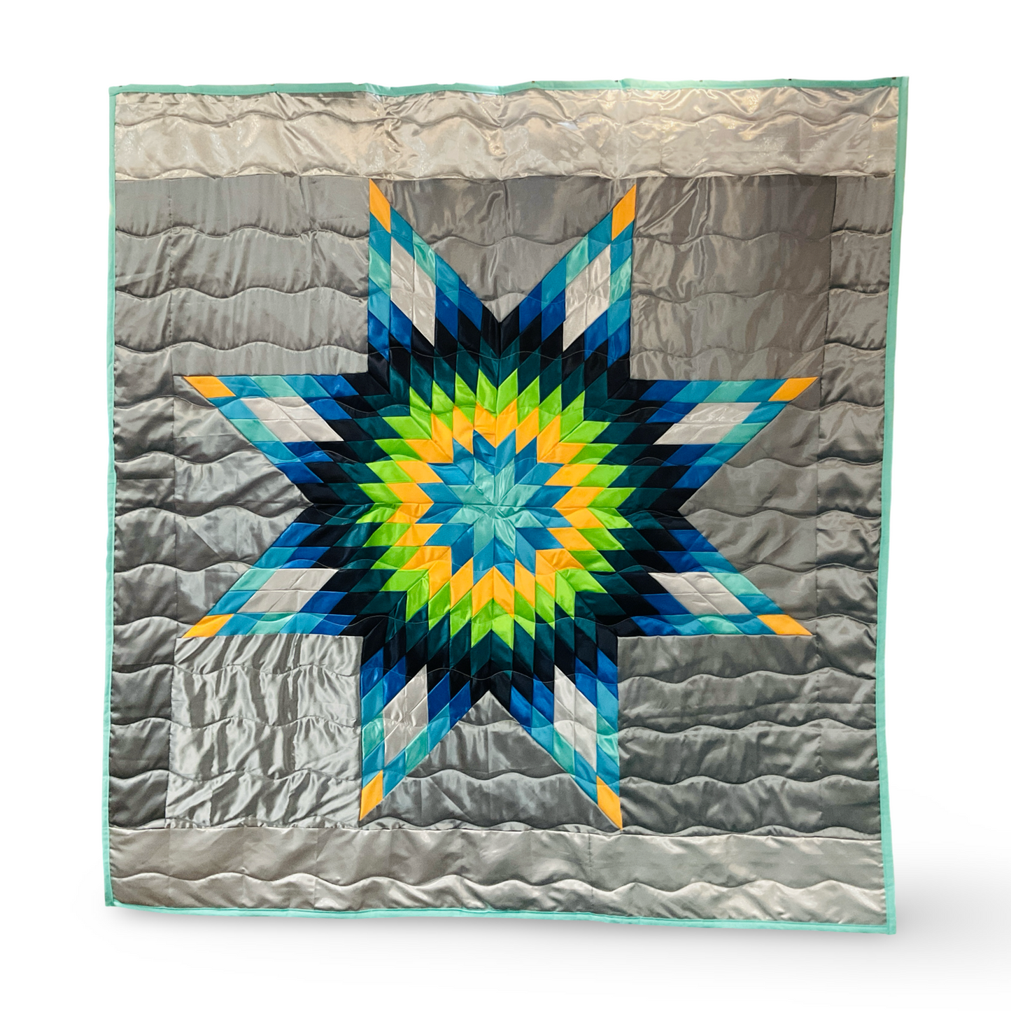 KIC Sparkle Gray Satin Star Quilt