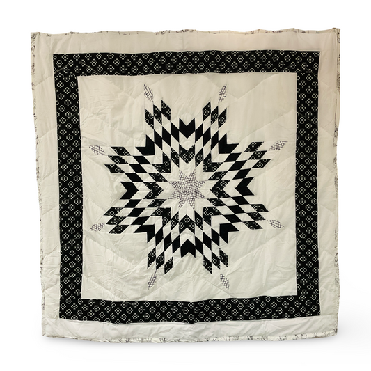 KHP Black/White Queen Star Quilt